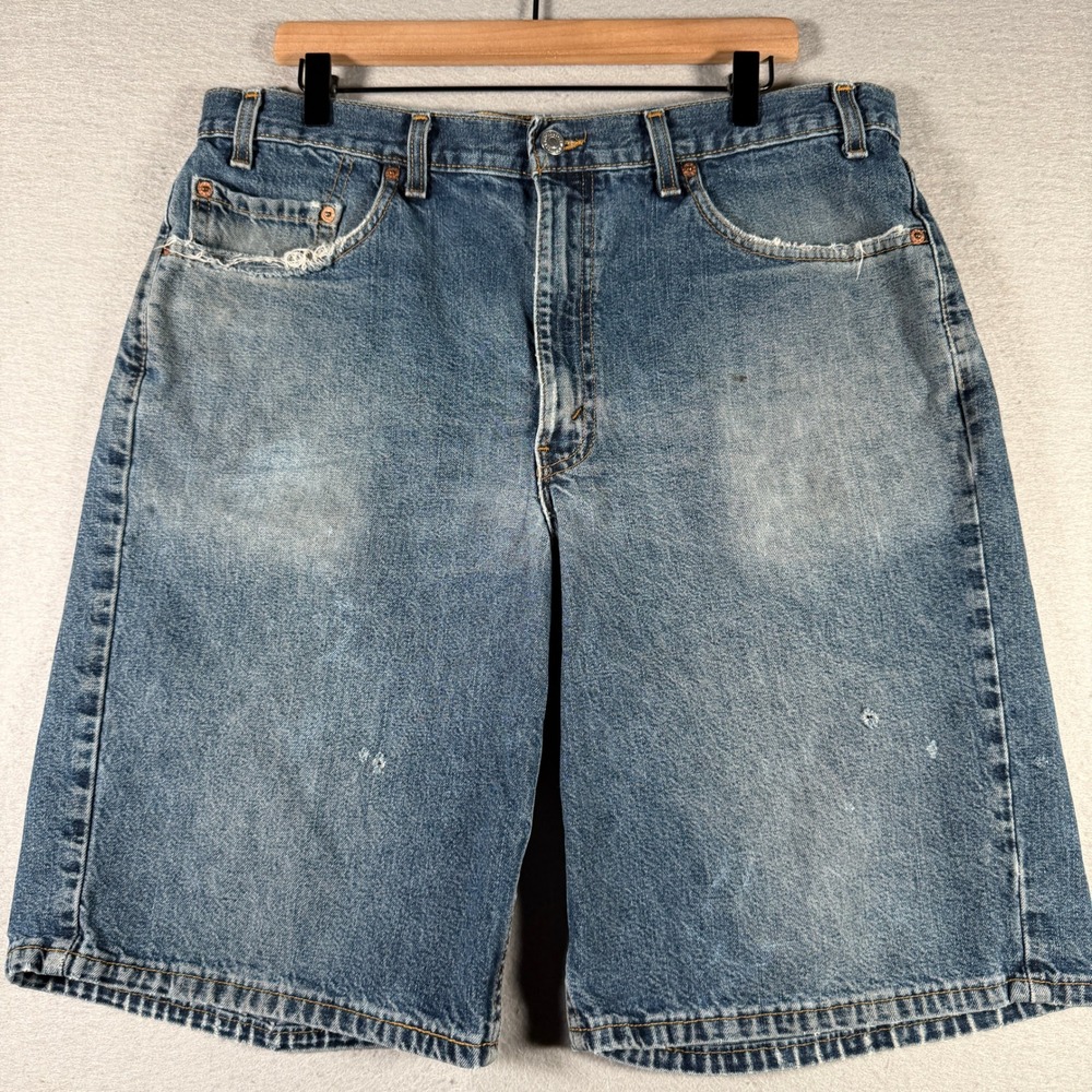 Vintage Levis 550 Relaxed Fit Denim Shorts Blue Made in USA 38 x 10.5 13352